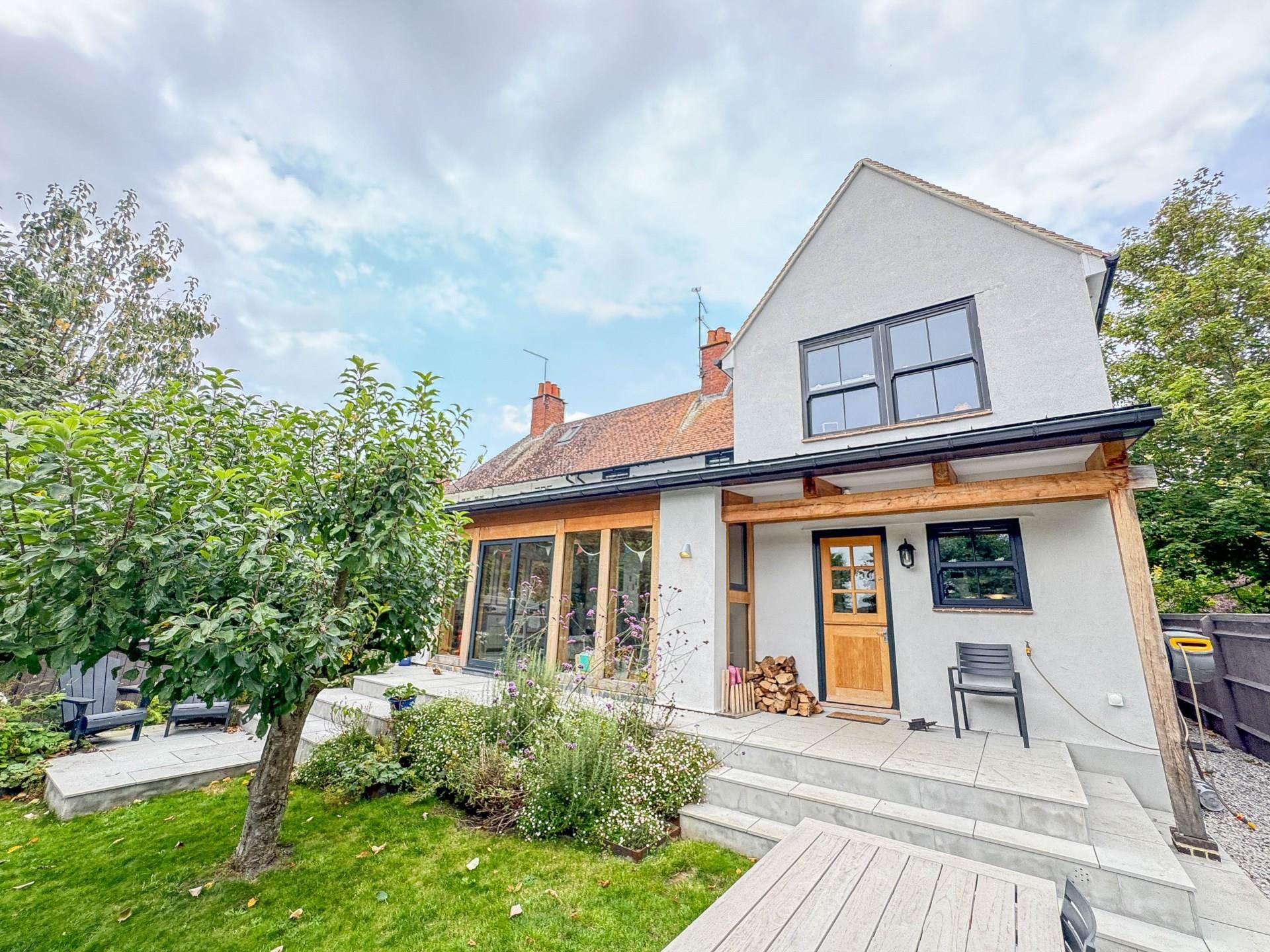 Kite Cottage, High Road, Brightwell, Image 1