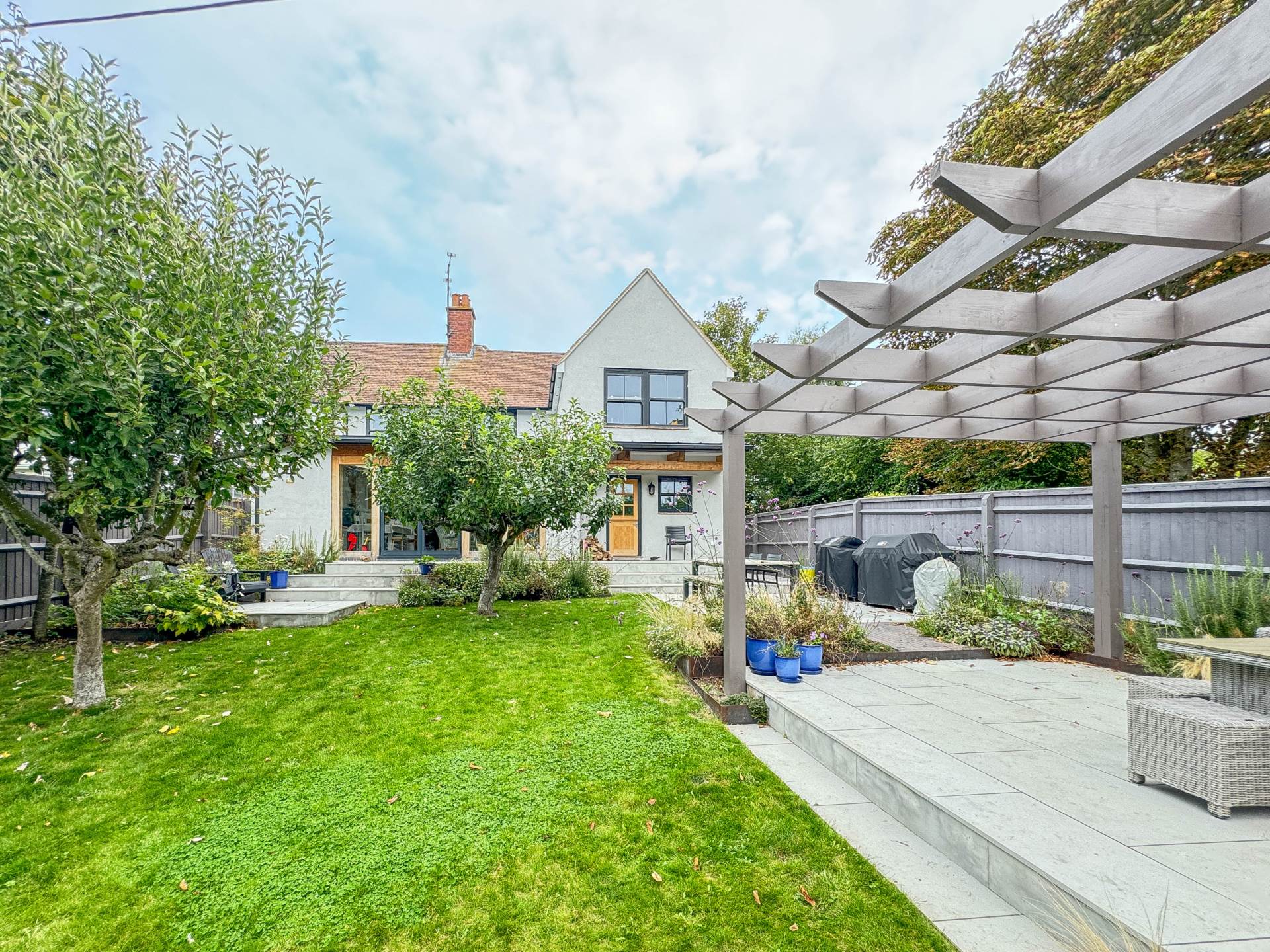 Kite Cottage, High Road, Brightwell, Image 24