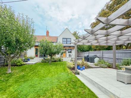 Kite Cottage, High Road, Brightwell, Image 24
