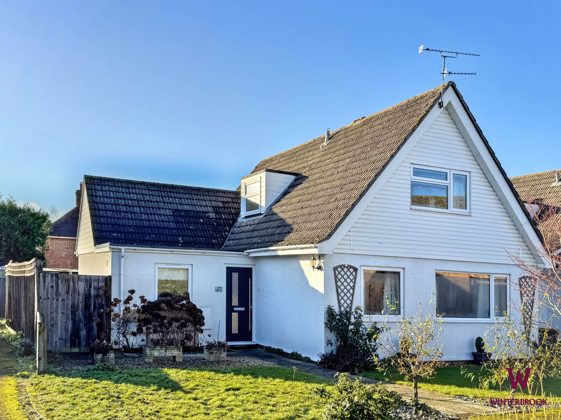 Castle Close, Benson, Image 1