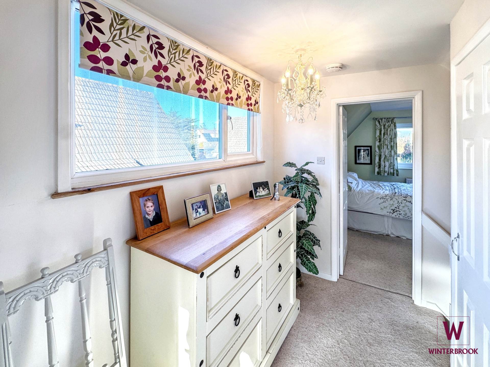 Castle Close, Benson, Image 10