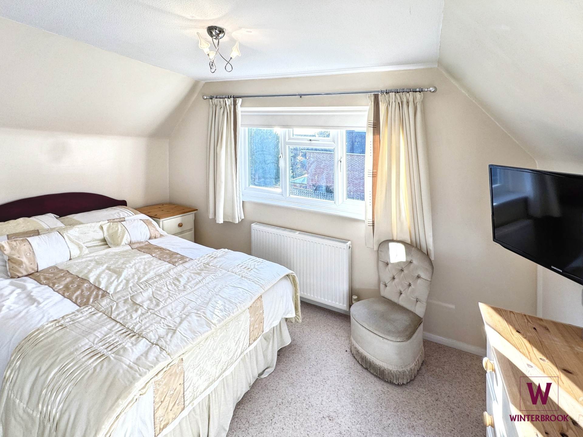 Castle Close, Benson, Image 12