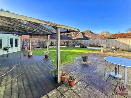 Castle Close, Benson, Image 14