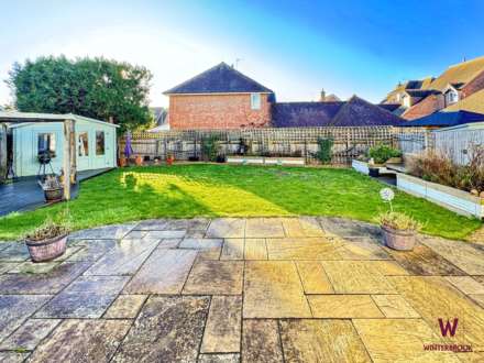 Castle Close, Benson, Image 15