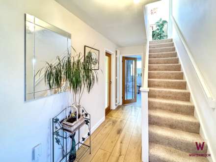 Castle Close, Benson, Image 7