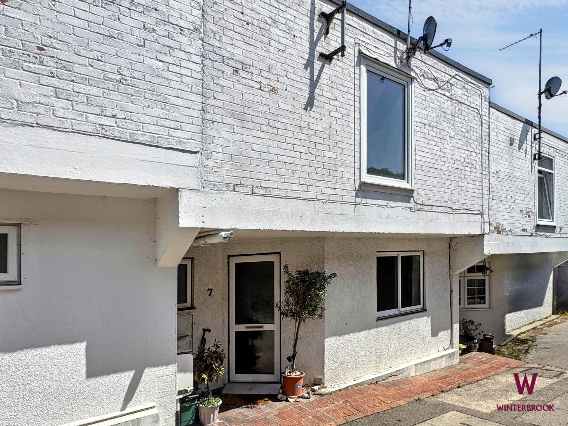 Priory Mews, Wallingford, Image 1
