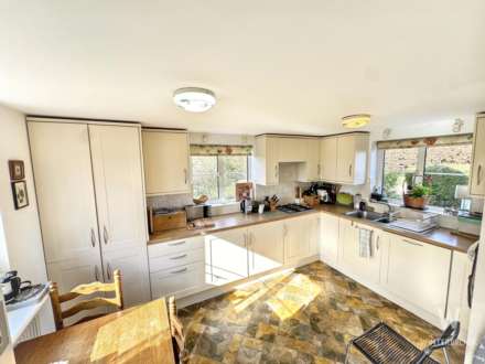 The Green North, Warborough, Image 5