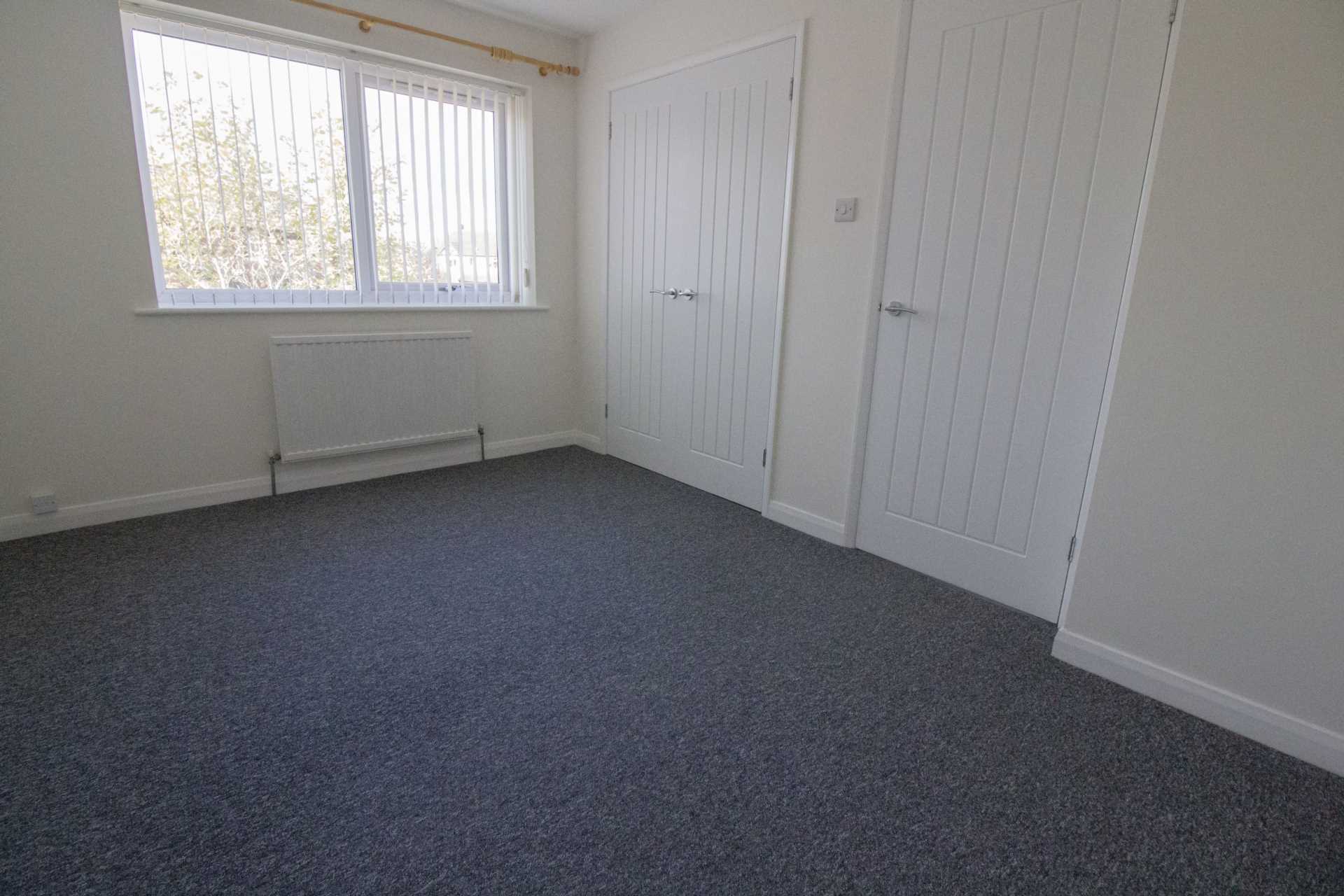 Croscombe Gardens, Frome, Image 4