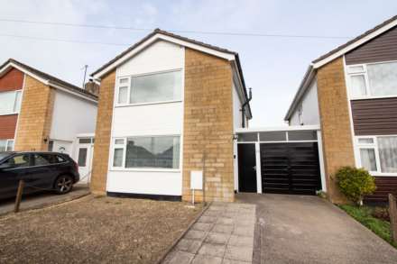 3 Bedroom Detached, Wythburn Road, Frome
