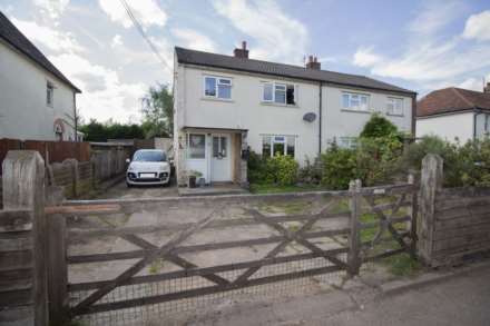 3 Bedroom Semi-Detached, Station Road, Wanstrow