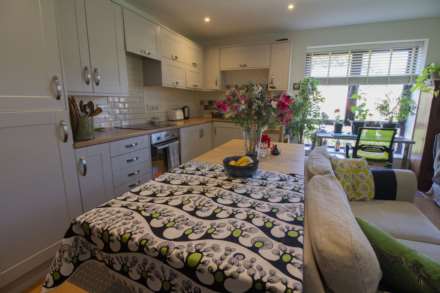 Apartment   Acacia View    Forest Rd Frome, Frome, Image 5