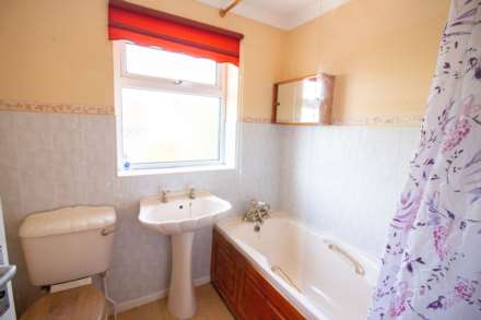 Wren Close, Frome, Image 12