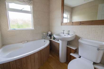 Downs View Road, Westbury, Image 11