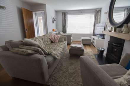 Downs View Road, Westbury, Image 4
