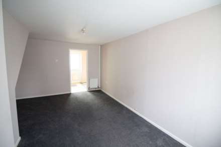 Chaffinch Avenue, Frome, Image 3