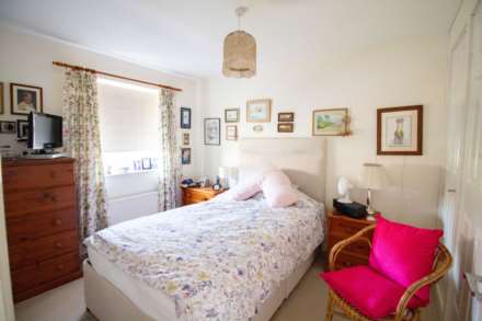 Magnolia Close, Frome, Image 10