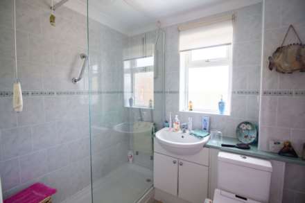 Magnolia Close, Frome, Image 13