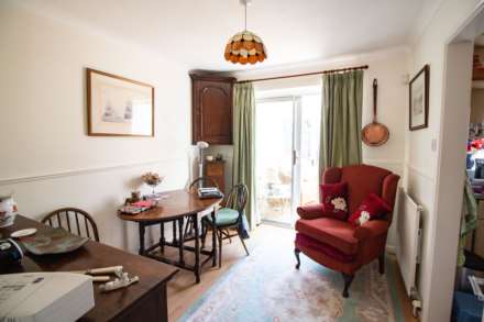 Magnolia Close, Frome, Image 7