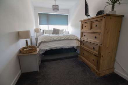 Bartlett Close, Frome, Image 12