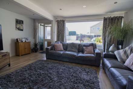 Bartlett Close, Frome, Image 4