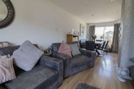 Bartlett Close, Frome, Image 5