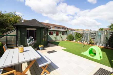 Waverley Close, Frome, Image 2