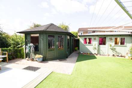 Waverley Close, Frome, Image 3