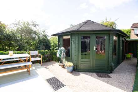 Waverley Close, Frome, Image 4
