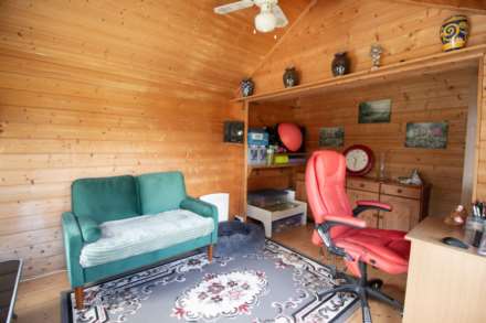 Waverley Close, Frome, Image 5
