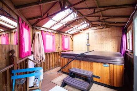 Waverley Close, Frome, Image 7
