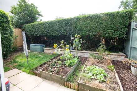 Portway Gardens, Frome, Image 2