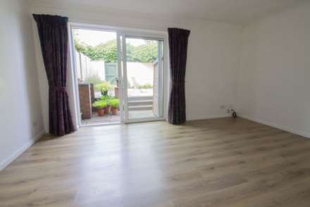 Knightstone Heights, Frome, Image 6