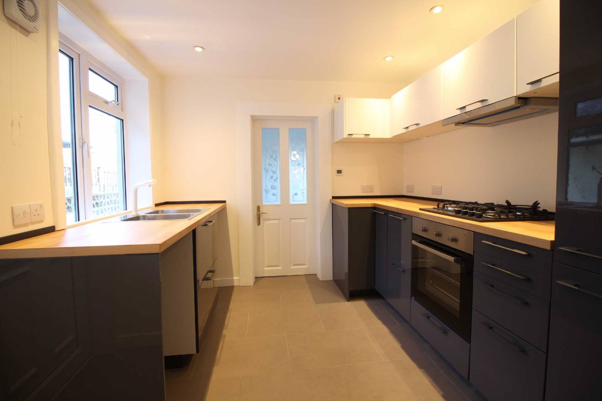 Victoria Road, Frome, Image 4