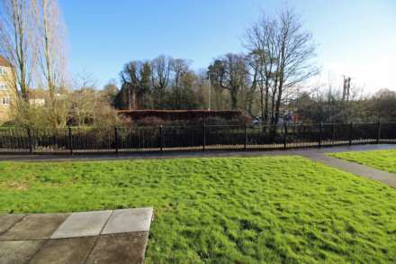 Harris Close, Frome, Image 8