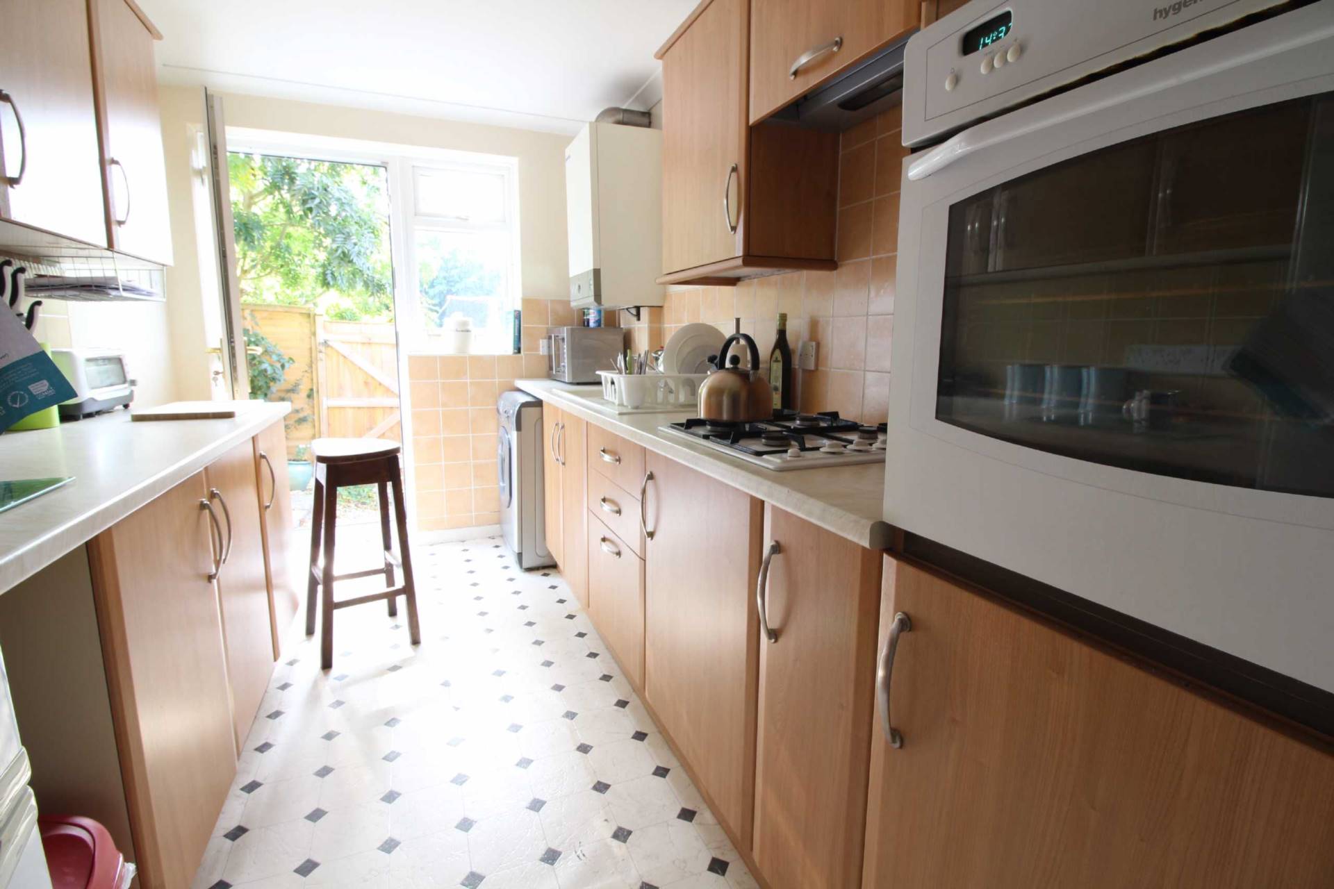 Orchard Close, Warminster, Image 5