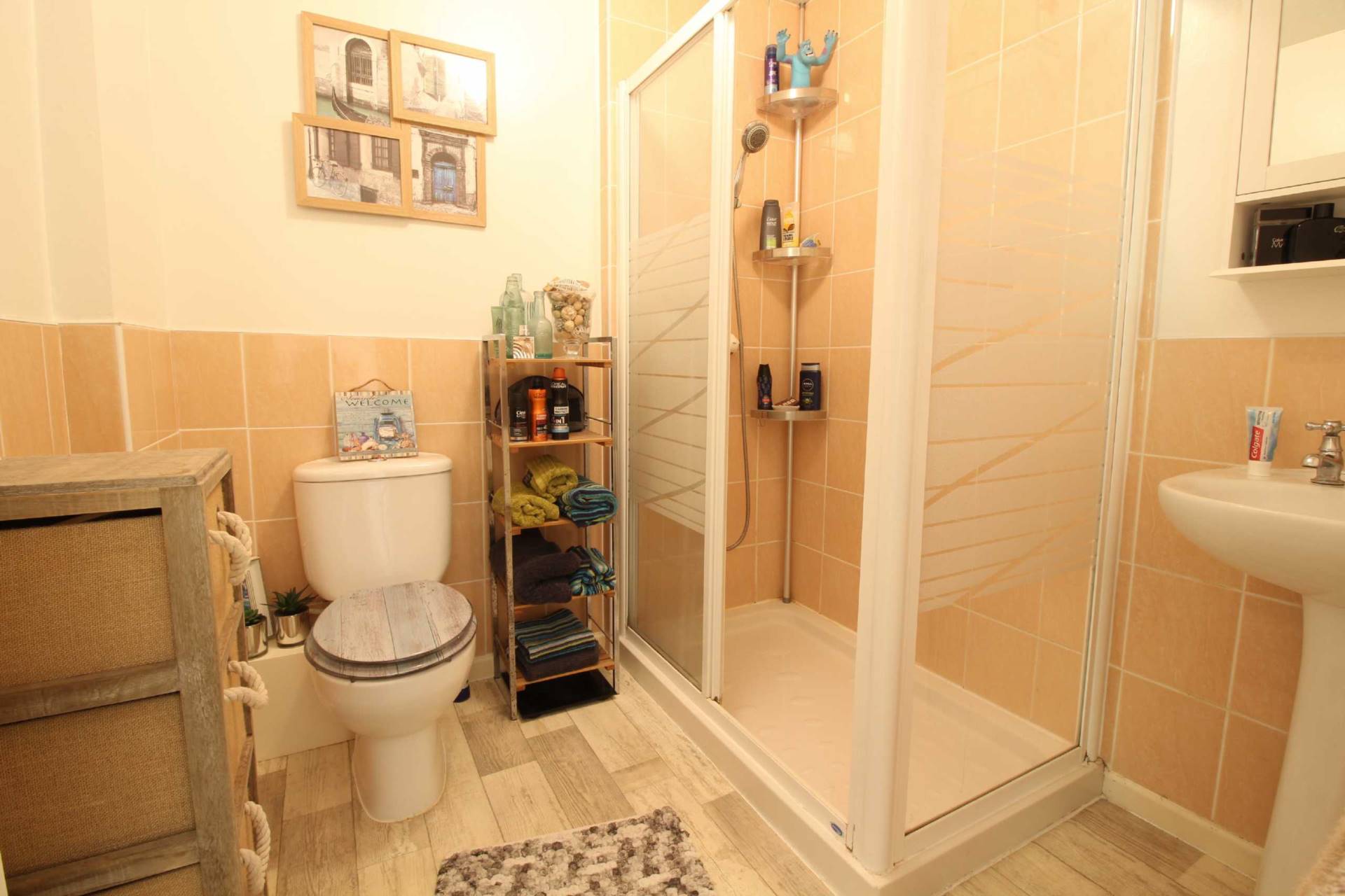 Orchard Close, Warminster, Image 7