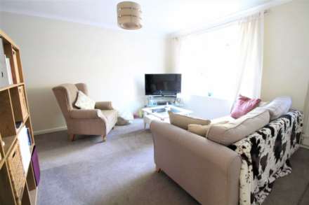 Orchard Close, Warminster, Image 3