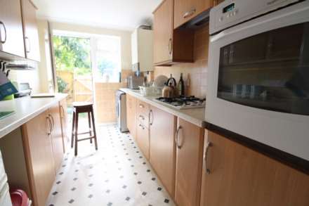 Orchard Close, Warminster, Image 5