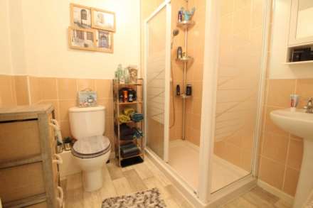 Orchard Close, Warminster, Image 7