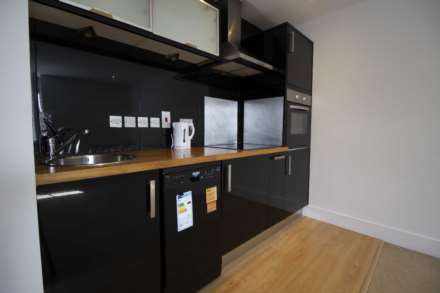 North Parade, Frome, Image 4