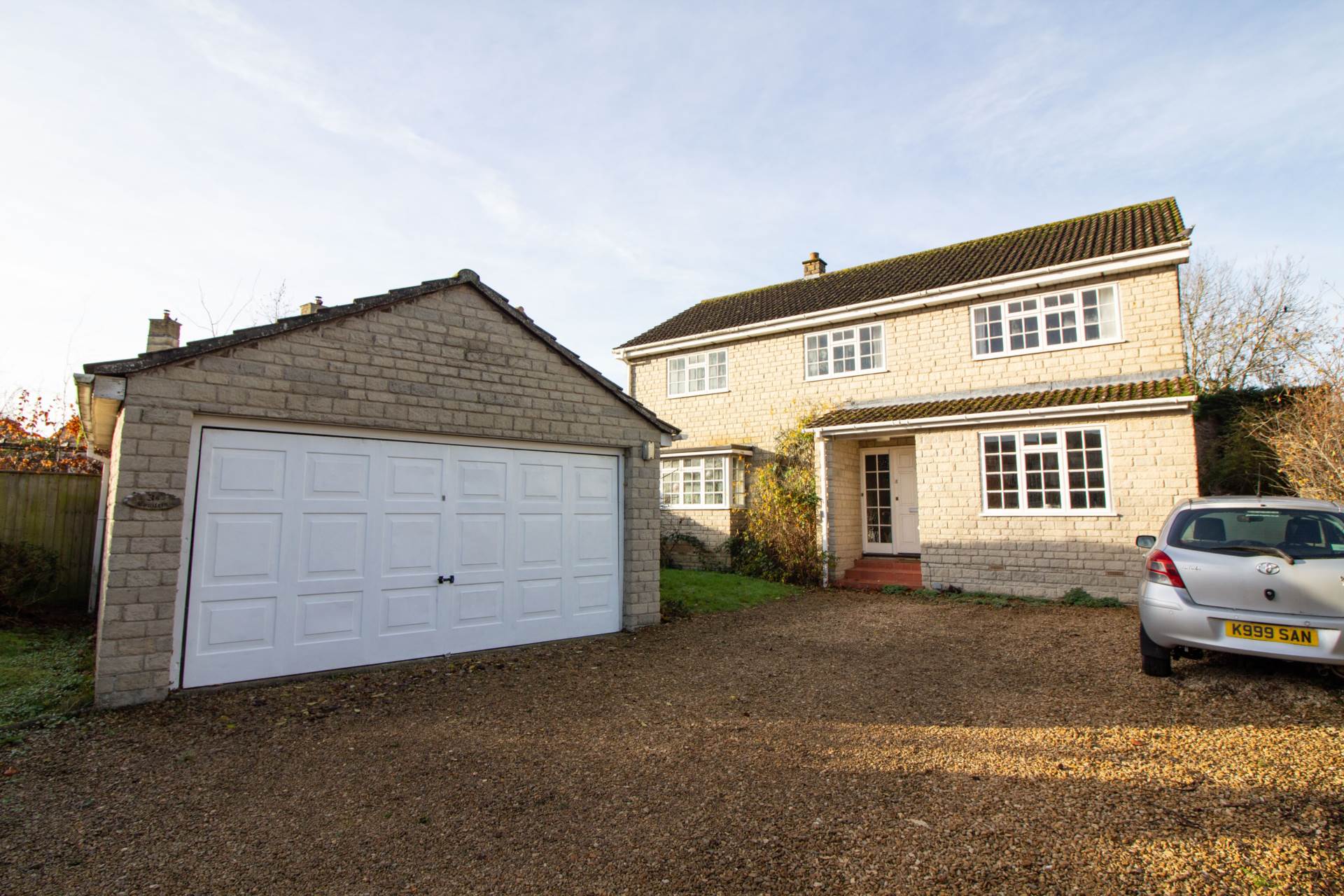 Walnut Close, Rode, Image 1