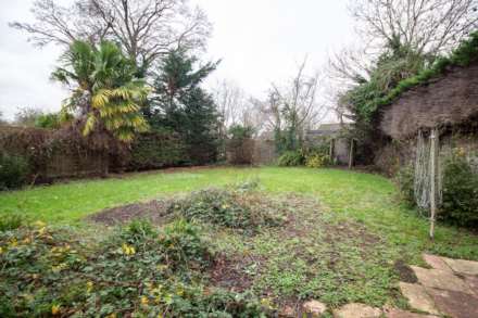 Walnut Close, Rode, Image 3