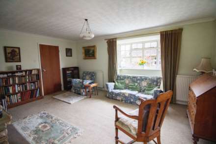 Walnut Close, Rode, Image 5