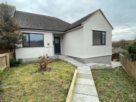 Lewis Crescent, Frome, Image 1