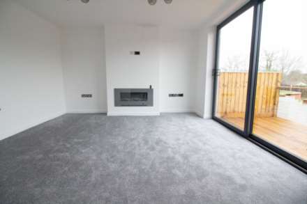 Lewis Crescent, Frome, Image 3