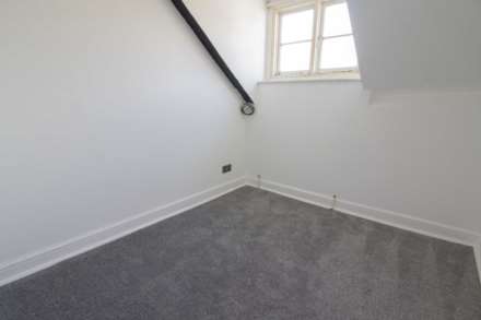 North Parade, Frome, Image 5