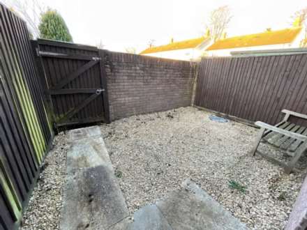 Weavers Court, Frome, Image 8