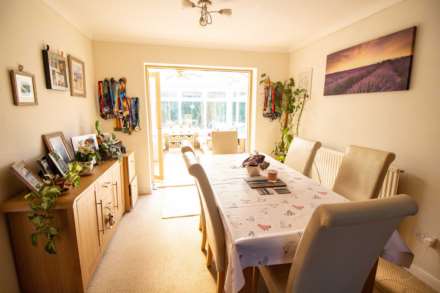 Magnolia Close, Frome, Image 6
