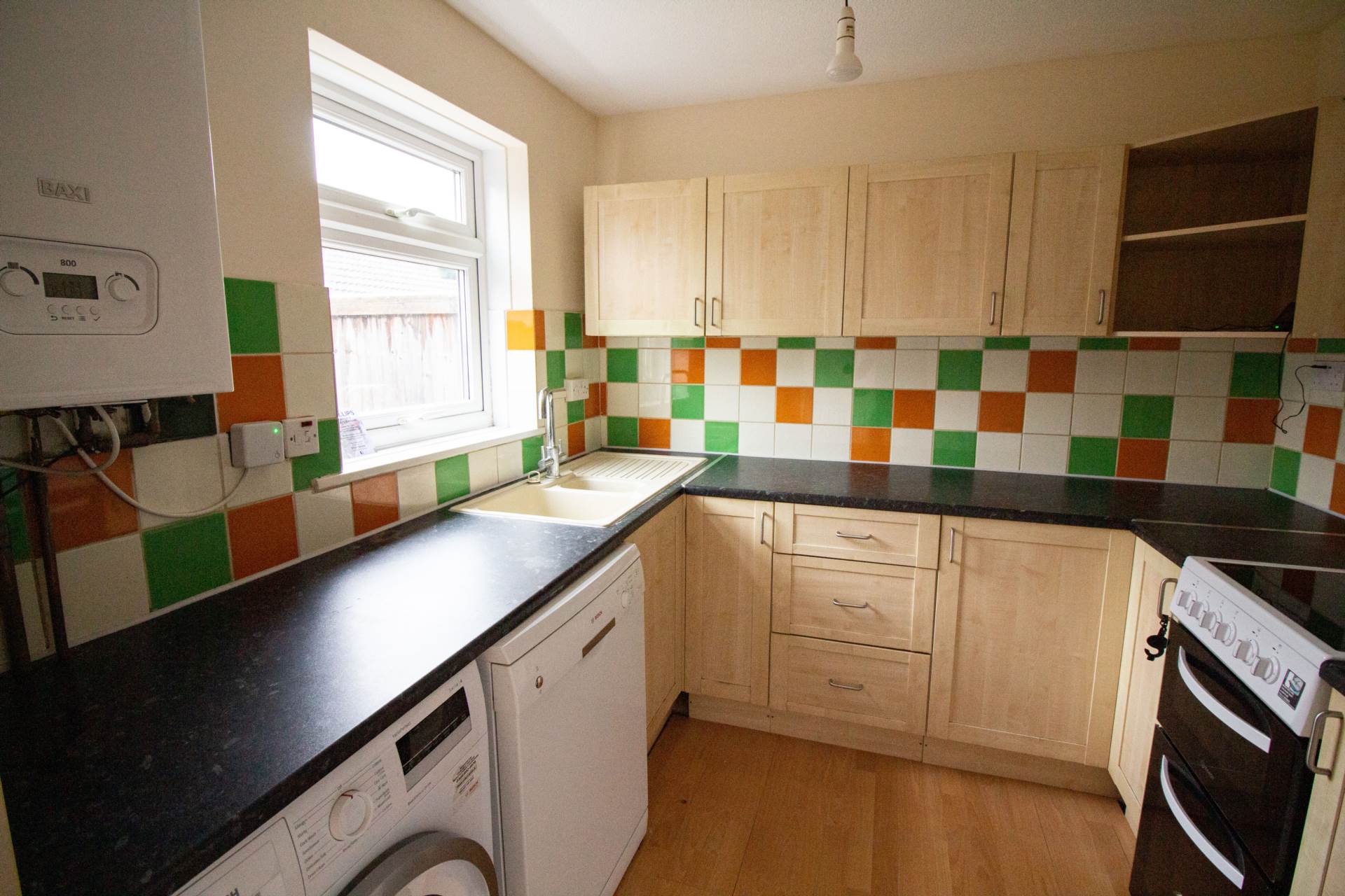 Laburnum Close, Frome, Image 4