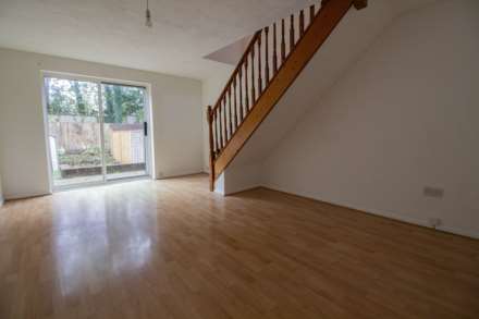Cabell Court, Frome, Image 3